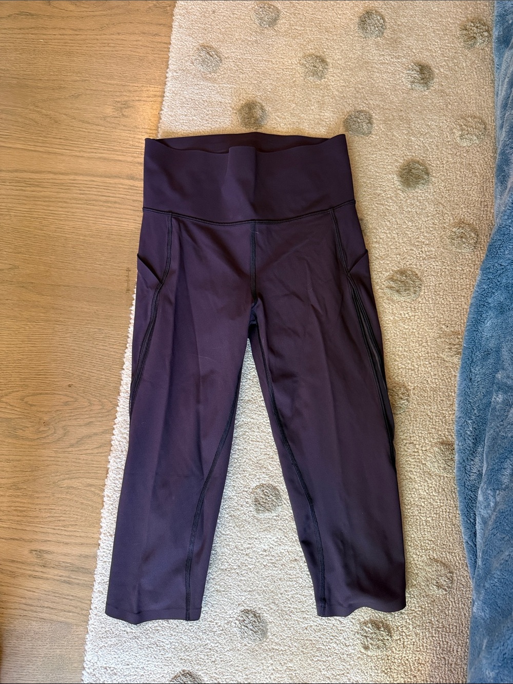 Lululemon High-Waist Purple Crop Leggings with Pockets